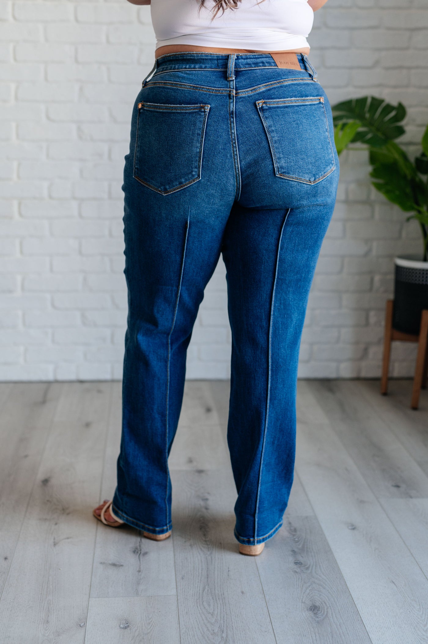 Campbell High Rise Center Seam Detail Straight Jeans