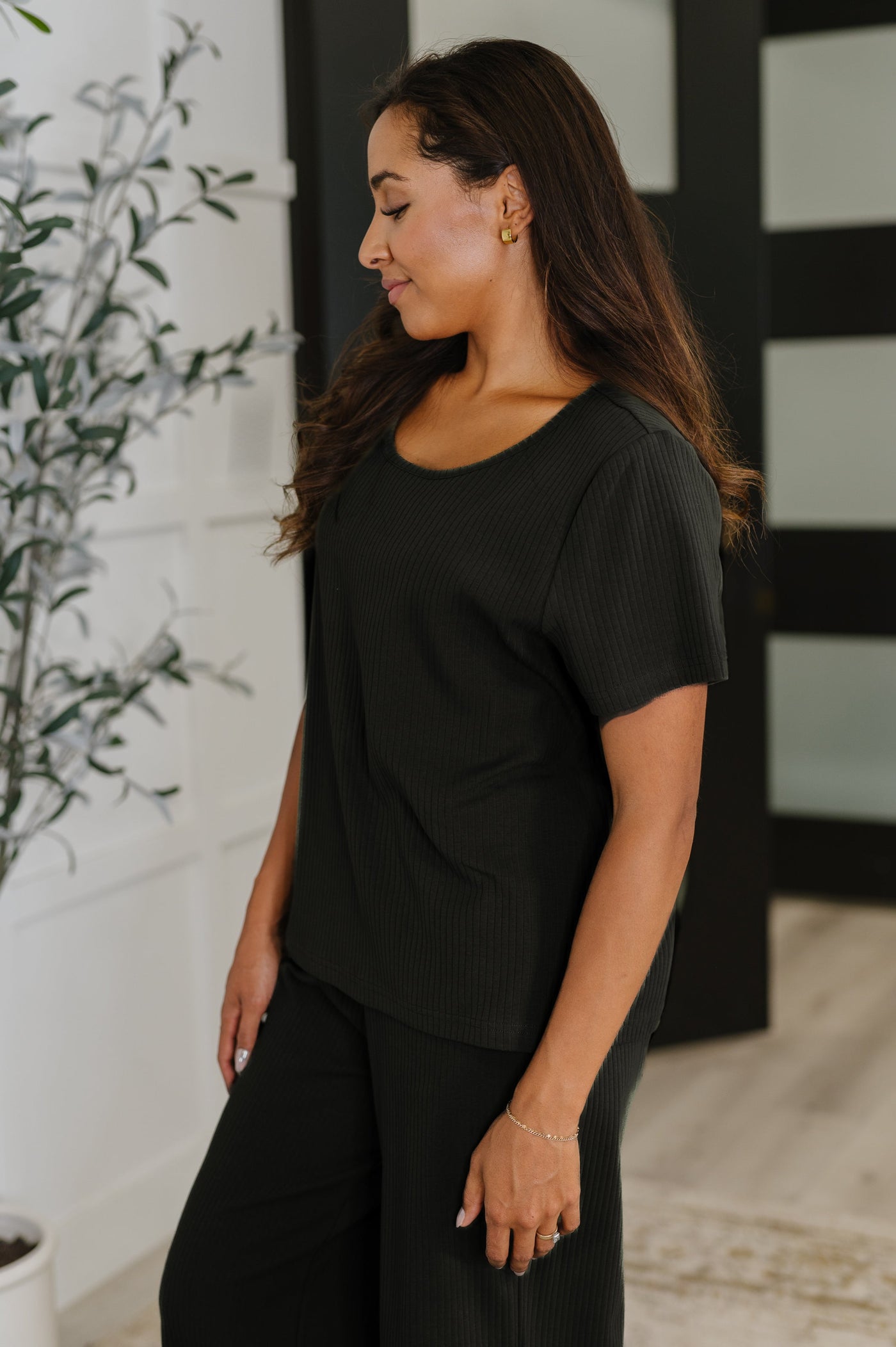 Thyme Boxy Tee in Black