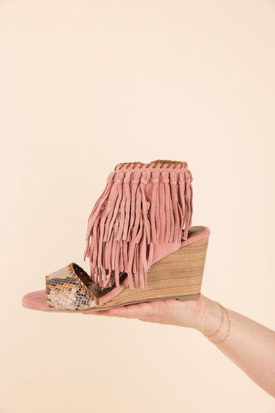 True Fringe Wedge in Blush