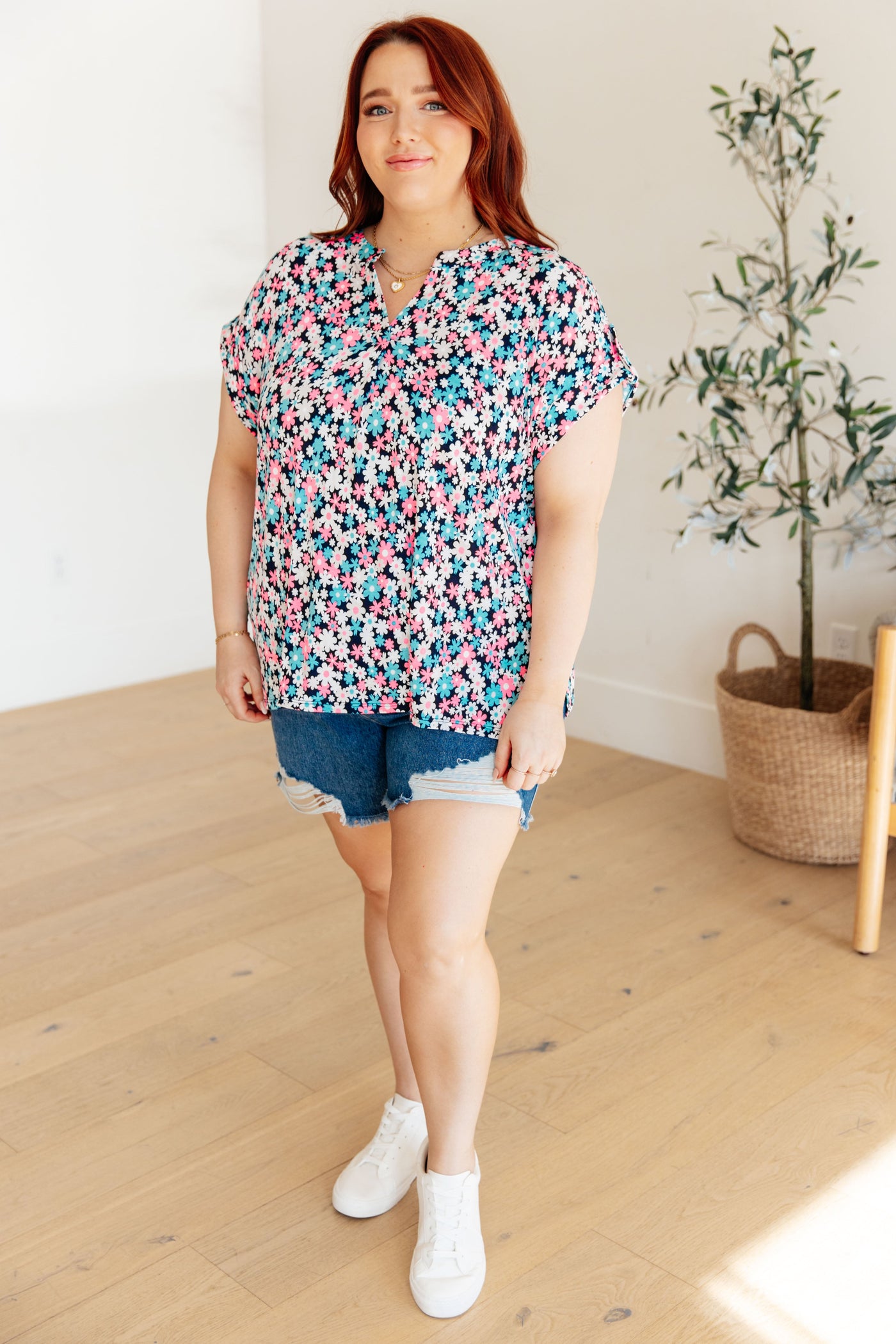 Lizzy Cap Sleeve Top in Navy and Hot Pink Floral